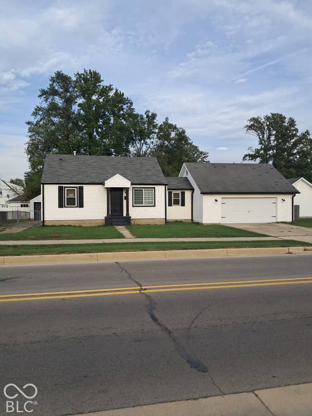 2828 S 14th Street, New Castle, IN 47362, photo 3 of 17