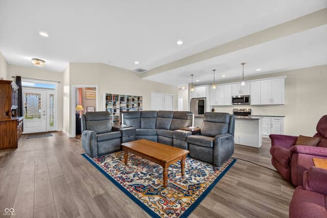 2981 Daylily Drive, Columbus, IN 47201, photo 5 of 38