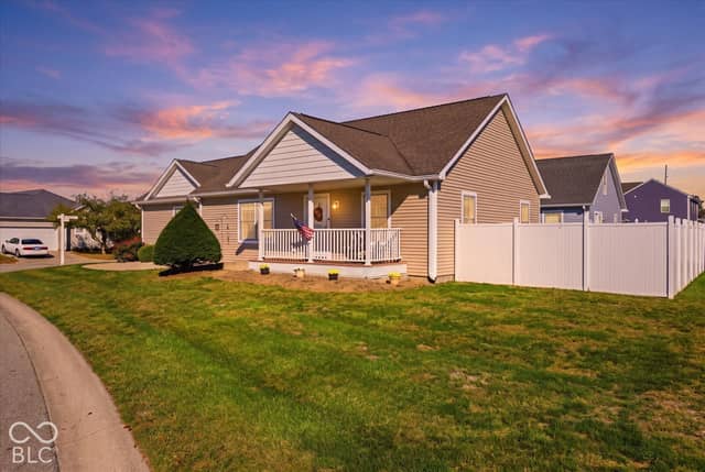 2020 Pin Oak Court, Shelbyville, IN 46176, photo 2 of 30