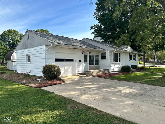 2 W Tilden Drive, Brownsburg, IN 46112, photo 4 of 21