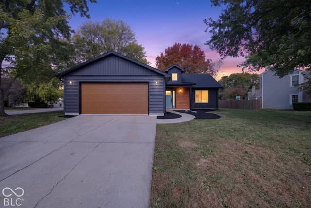 6902 Hardwood Drive, Indianapolis, IN 46250, photo 2 of 44