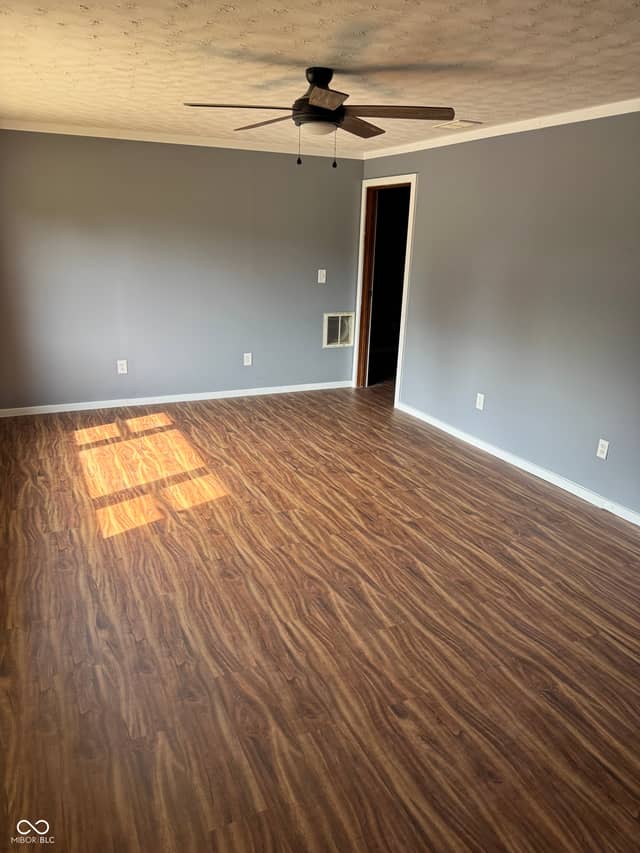 310 W Central Avenue, Greensburg, IN 47240, photo 5 of 20