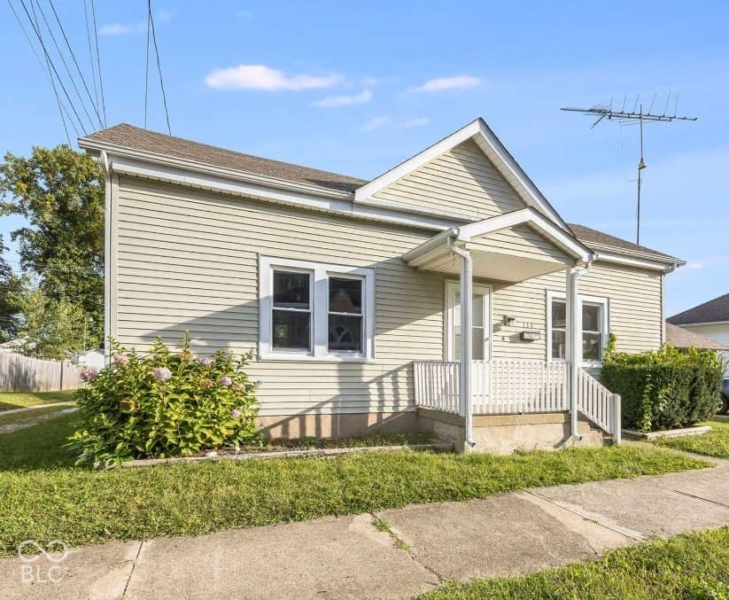 114 W Hendricks Street, Greensburg, IN 47240, photo 1 of 39