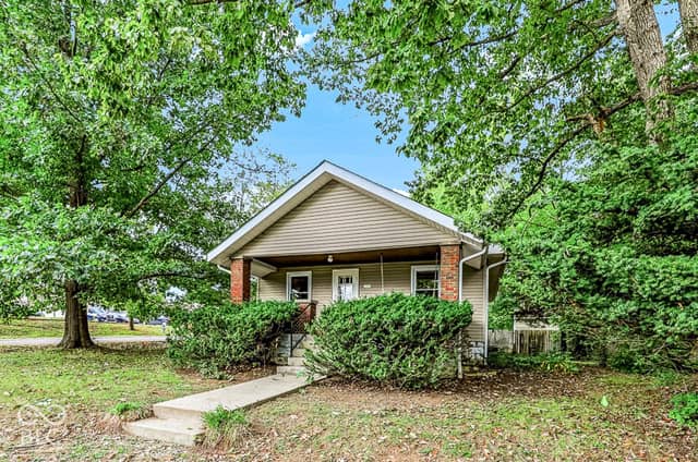 2312 S Ford Avenue, Bloomington, IN 47403, photo 4 of 42