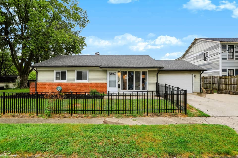 7508 E 53rd Place, Indianapolis