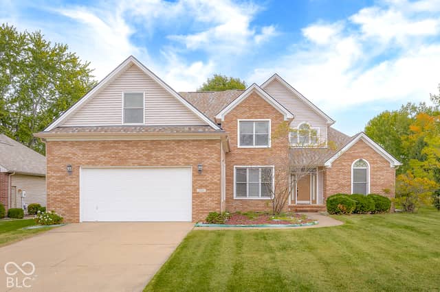 725 Greystone Court, Columbus, IN 47201, photo 2 of 82