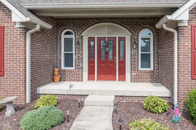 1620 Westfield Court, Greenfield, IN 46140, photo 3 of 34