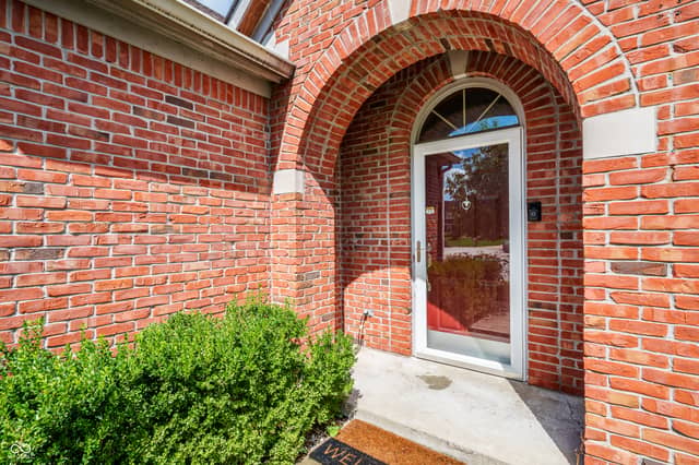 1224 Knapps Court, Greenwood, IN 46142, photo 5 of 23