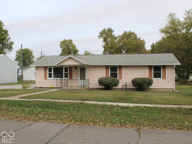 214 E Plum Street, Linden, IN 47955, photo 2 of 35