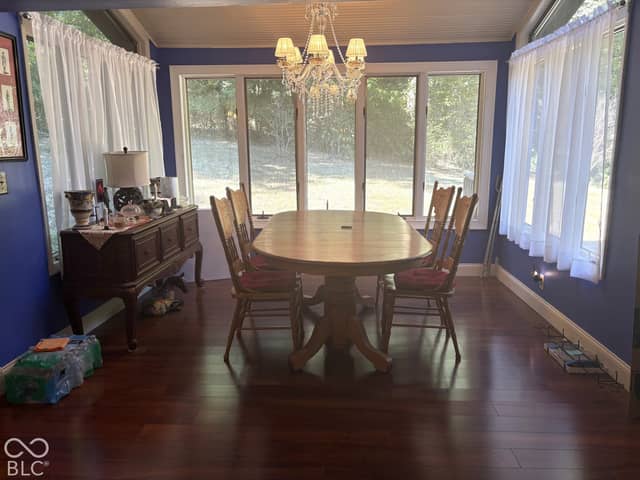 1018 Wildwood Lane, New Albany, IN 47150, photo 3 of 21