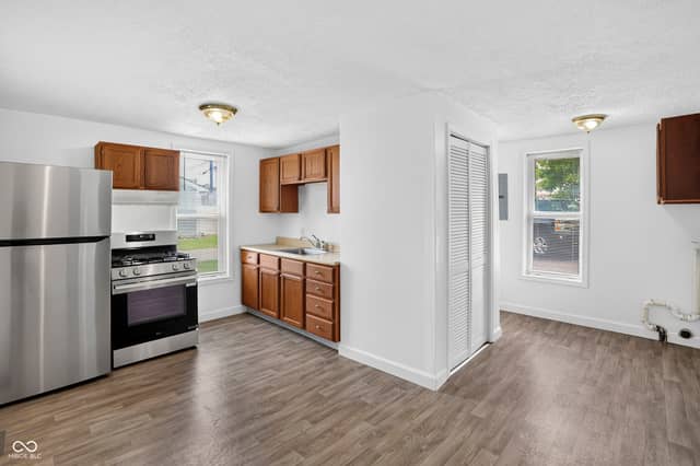 847 W North Street, Greenfield, IN 46140, photo 4 of 17