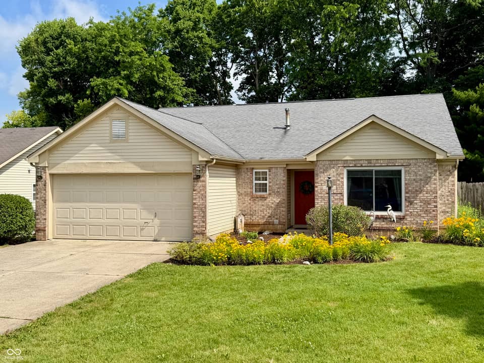 1019 E Killian Drive, Mooresville, IN 46158, photo 1 of 31