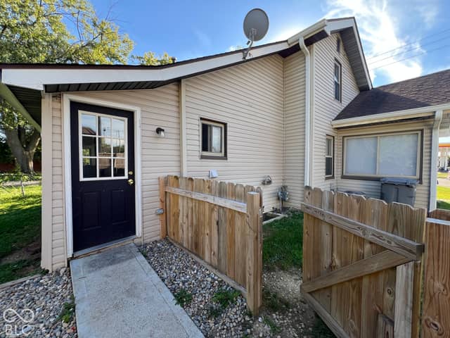 3513 Shelby Street, Indianapolis, IN 46227, photo 5 of 30