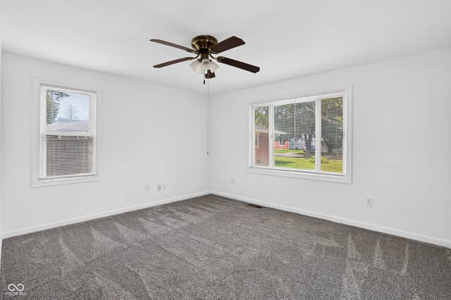 847 W North Street, Greenfield, IN 46140, photo 3 of 17