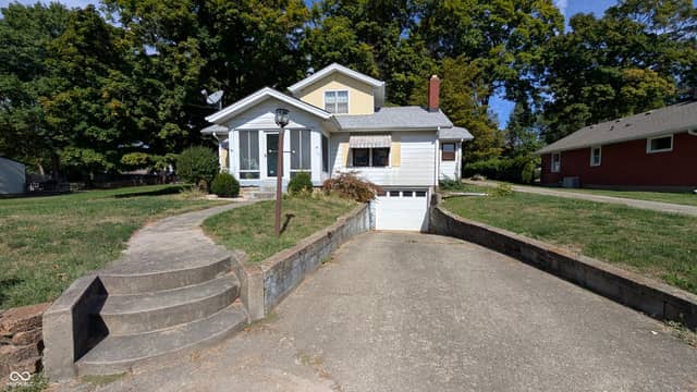 922 E Elbert Street, Indianapolis, IN 46227, photo 2 of 27