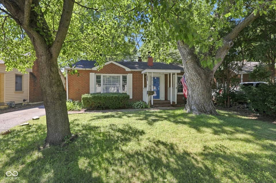 5824 N Keystone Avenue, Indianapolis, IN 46220, photo 1 of 33