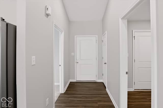 10101 Camp Creek Way, Indianapolis, IN 46229, photo 5 of 45