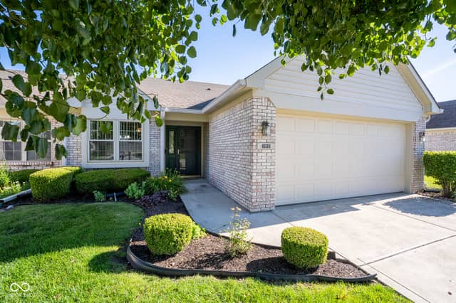1698 Fairfield Circle, Greenfield, IN 46140, photo 4 of 29