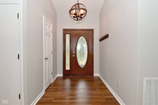 2273 Bridlewood Drive, Franklin, IN 46131, photo 4 of 50