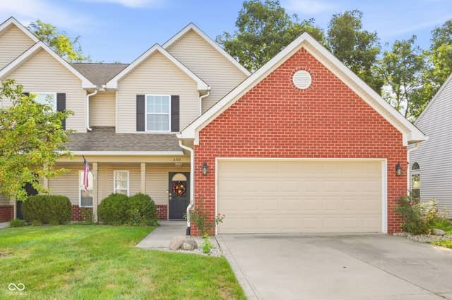 2743 Rylee Court, Greenwood, IN 46143, photo 2 of 32