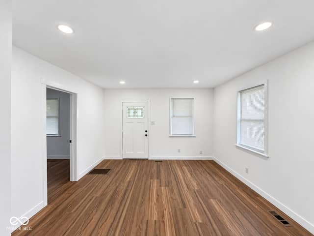 2418 Wheeler Street, Indianapolis, IN 46218, photo 3 of 34