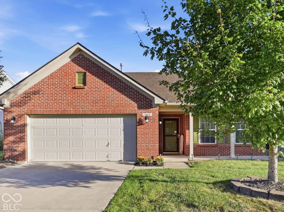 5868 W Deerview Bend, McCordsville