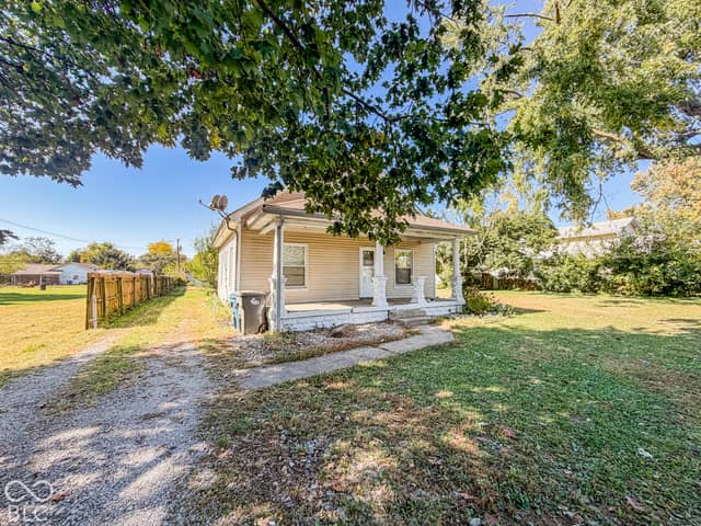 824 S Fleming Street, Indianapolis, IN 46241, photo 3 of 36