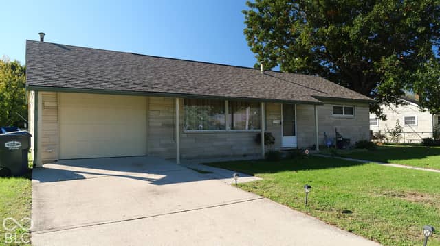 146 Totten Drive, Greenwood, IN 46143, photo 2 of 9