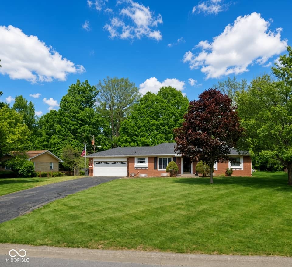 2202 Redfern Drive, Indianapolis