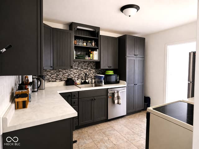 1403 Pearl Street, Columbus, IN 47201, photo 4 of 37