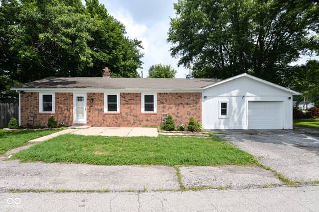 408 Franklin Avenue, Arcadia, IN 46030, photo 2 of 28