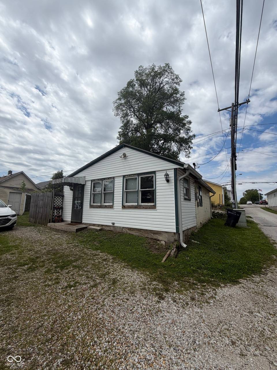48-50 1/2 E Main Street, Mooresville