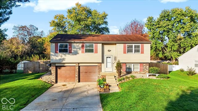 7802 Savannah Drive, Indianapolis, IN 46217, photo 2 of 54