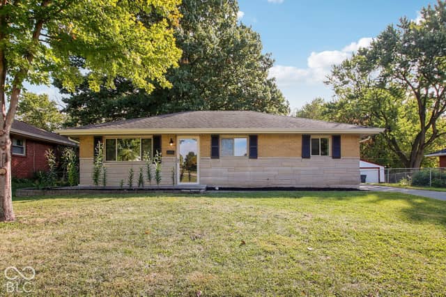 537 S 4th Avenue, Beech Grove, IN 46107, photo 2 of 24