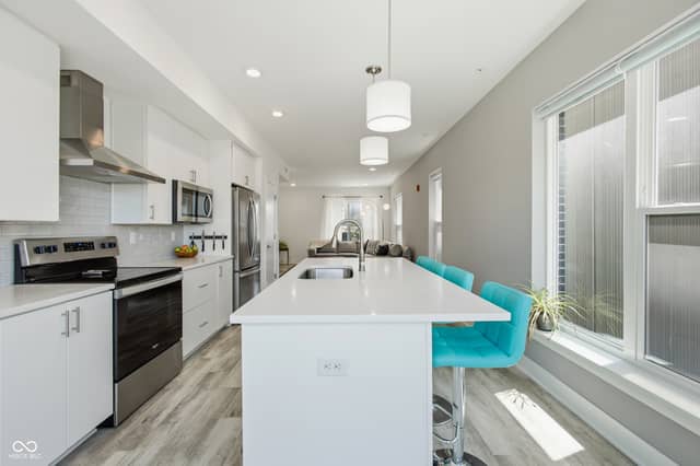 727 N Illinois Street #104, Indianapolis, IN 46204, photo 5 of 41