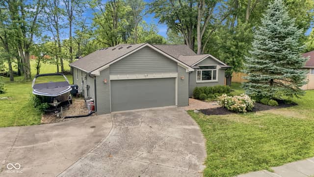 329 N East Street, Westfield, IN 46074, photo 3 of 38
