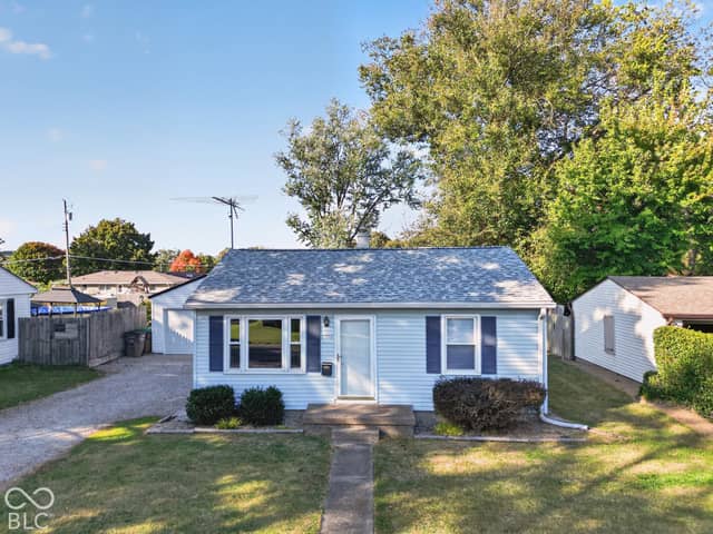 2706 13th Street, Columbus, IN 47201, photo 2 of 25