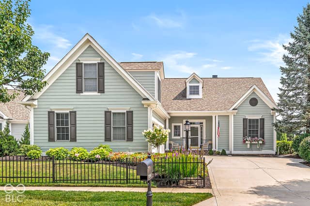 734 Hanover Close, Zionsville, IN 46077, photo 2 of 51