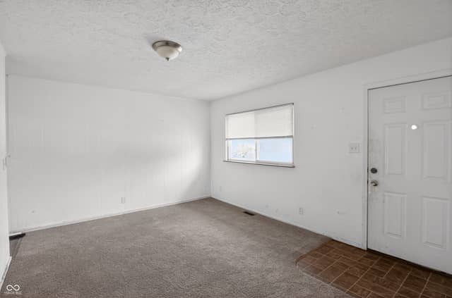 3302 Wellington Avenue, Indianapolis, IN 46226, photo 5 of 23