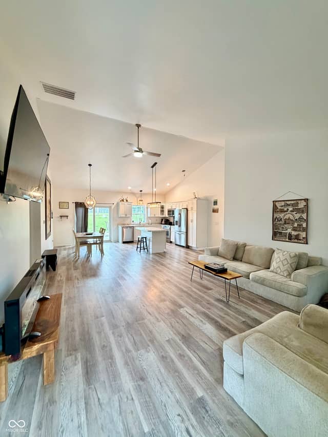 263 S River Road, Covington, IN 47932, photo 4 of 28