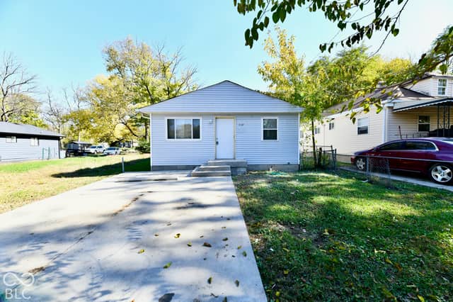 3137 N Gale Street, Indianapolis, IN 46218, photo 2 of 54