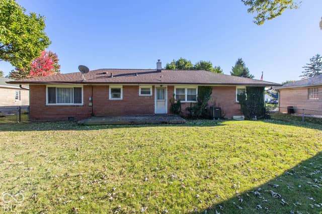 6776 Springer Avenue, Indianapolis, IN 46219, photo 5 of 7