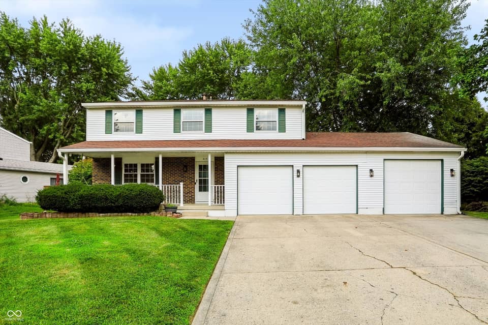 415 Meadowview Lane, Greenwood