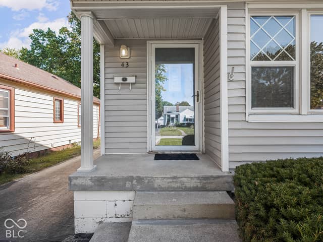 43 N Elizabeth Street, Indianapolis, IN 46219, photo 5 of 40