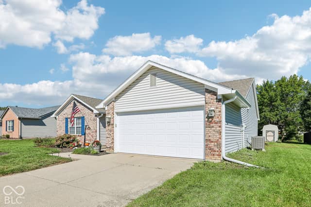 320 E Quail Wood Lane, Westfield, IN 46074, photo 3 of 36