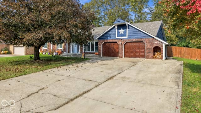 1840 Sandhill Road, Indianapolis, IN 46217, photo 4 of 52