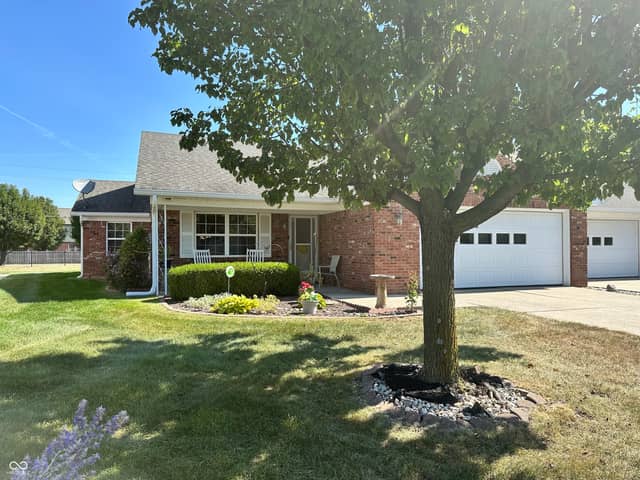 8131 Bentley Farms Place, Indianapolis, IN 46259, photo 5 of 30
