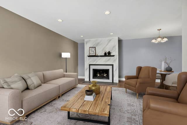 5924 Highgate Circle E, Indianapolis, IN 46250, photo 5 of 45