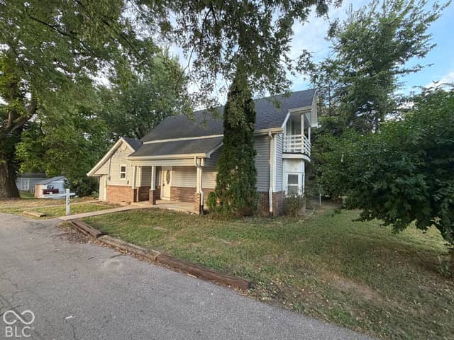 207 E Park Street, Trafalgar, IN 46181, photo 2 of 19