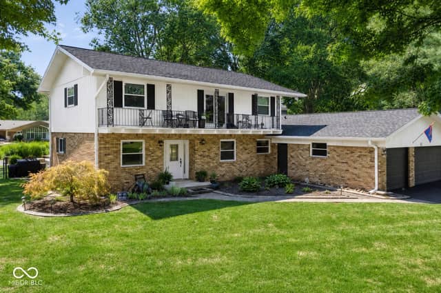 8852 Ridge Hill Drive, Indianapolis, IN 46217, photo 4 of 98